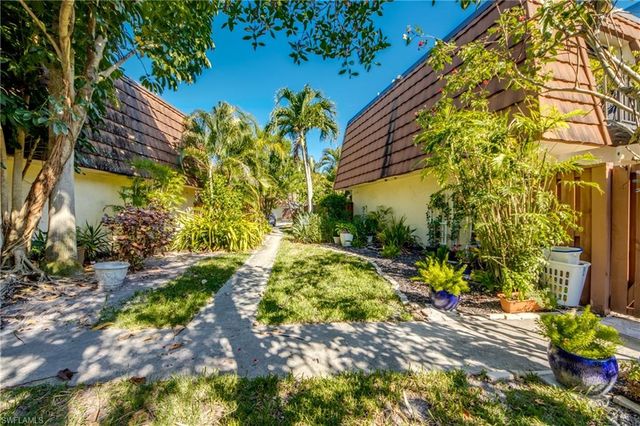 5213 Cedarbend DR 4, Fort Myers, FL 33919