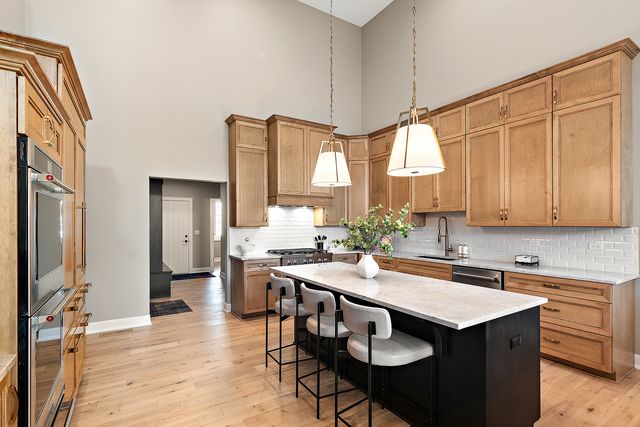 9730 Folkers Drive, Frankfort, IL 60423