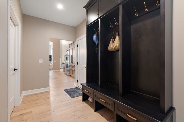 9730 Folkers Drive, Frankfort, IL 60423