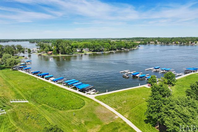 40729 N North Newport Drive, Antioch, IL 60002