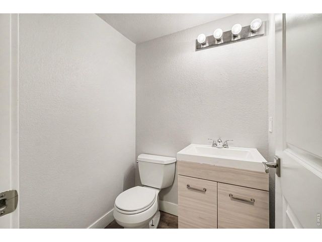 1065 E 5th St, Loveland, CO 80537