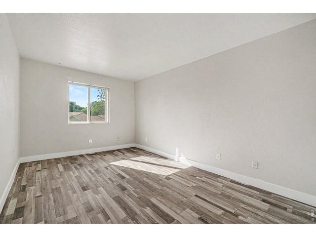 1065 E 5th St, Loveland, CO 80537