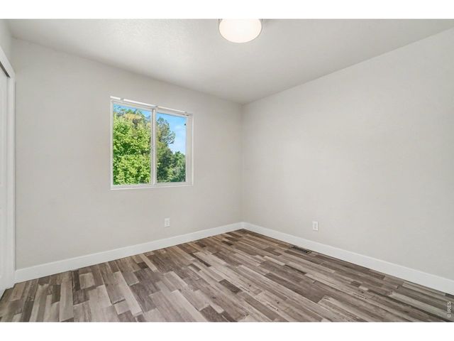 1065 E 5th St, Loveland, CO 80537