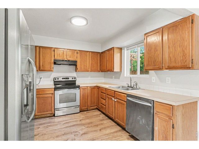 1065 E 5th St, Loveland, CO 80537