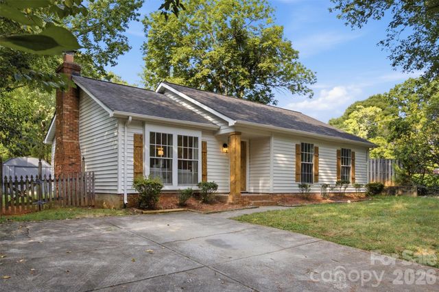 8056 Lawyers Road, Charlotte, NC 28227