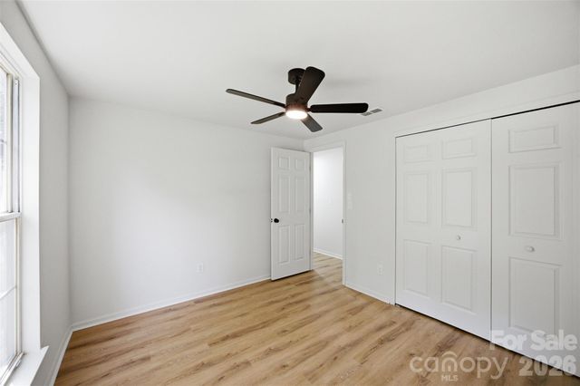 8056 Lawyers Road, Charlotte, NC 28227