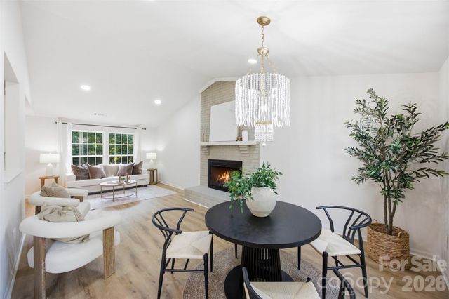 8056 Lawyers Road, Charlotte, NC 28227