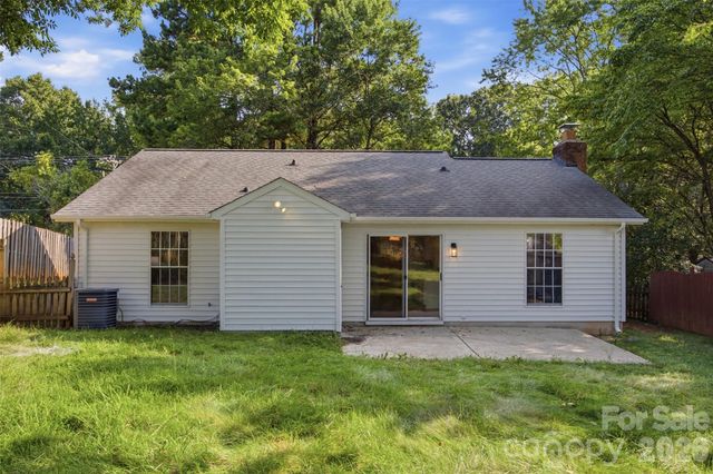 8056 Lawyers Road, Charlotte, NC 28227