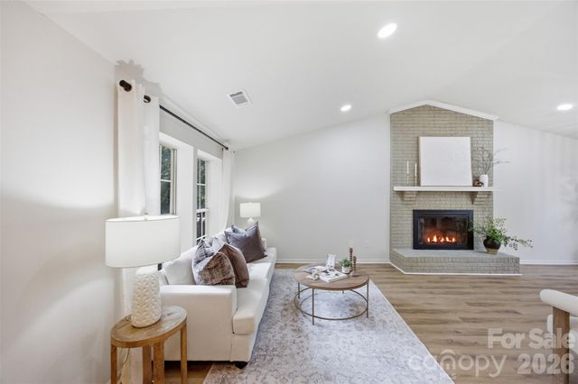 8056 Lawyers Road, Charlotte, NC 28227