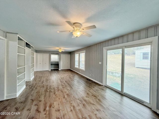 2944 Cherokee Street, Marianna, FL 32446