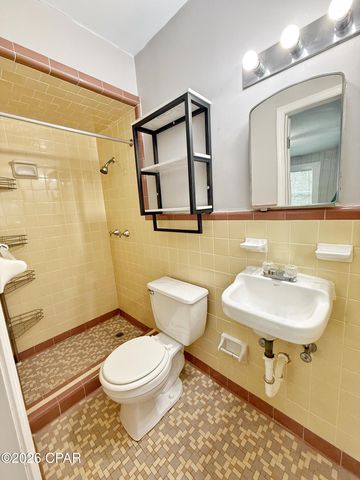 2944 Cherokee Street, Marianna, FL 32446