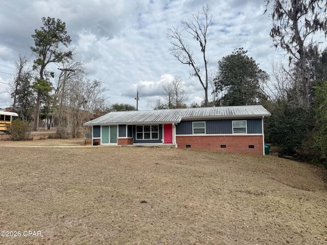 2944 Cherokee Street, Marianna, FL 32446