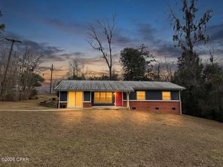 2944 Cherokee Street, Marianna, FL 32446