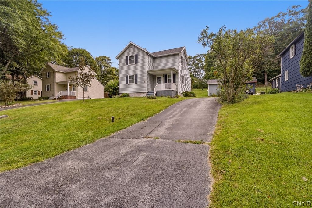 4400 Limerick Street, Marcellus, NY 13108