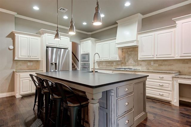 2473 Vellano Lane, Edmond, OK 73034