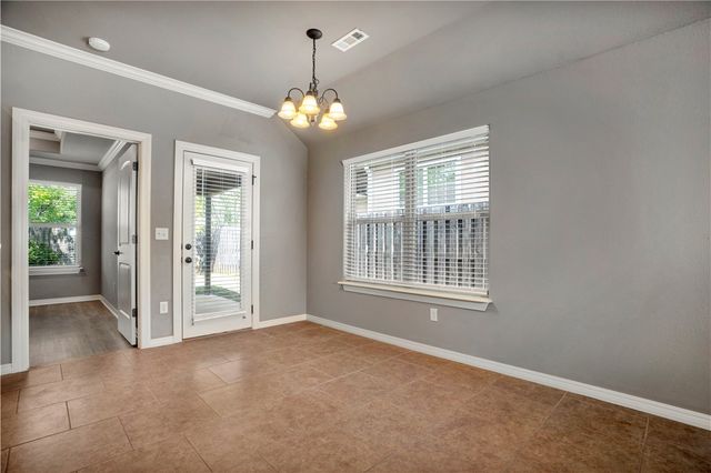 94 E Granada Street, Fayetteville, AR 72703