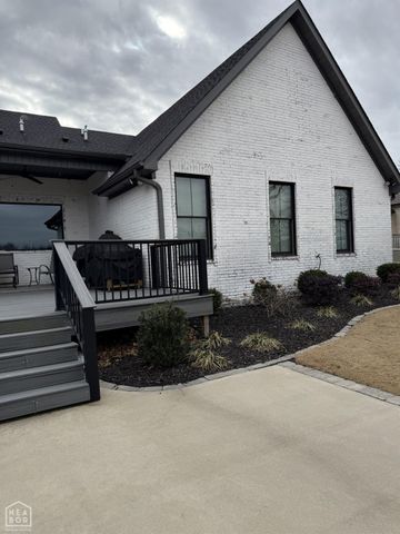 906 Lake Crest Drive, Jonesboro, AR 72404