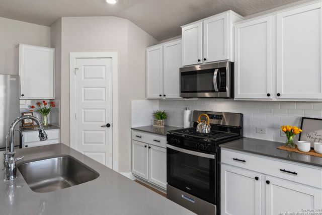 21215 Boulder Flats, San Antonio, TX 78266