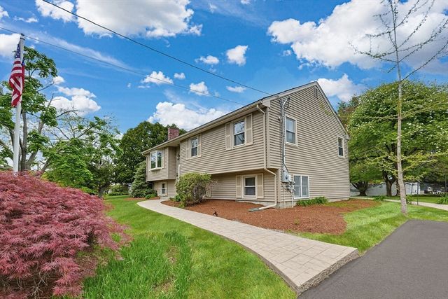 42 Colts Way, Attleboro, MA 02703
