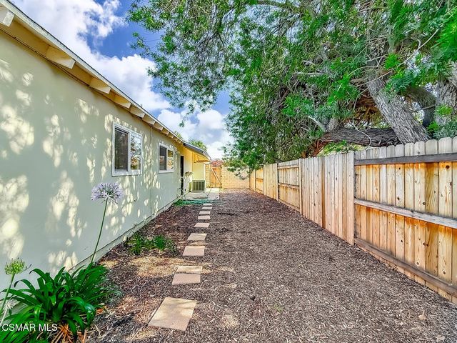 211 Sandberg Street, Thousand Oaks, CA 91360