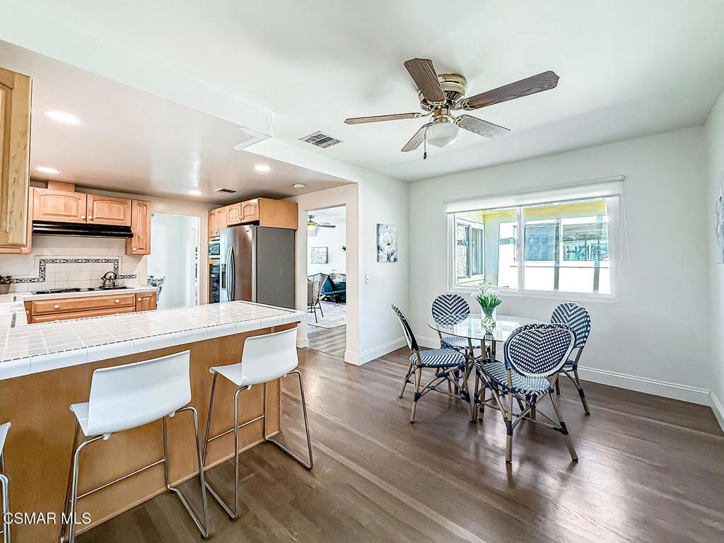 Image 13 of property listing at 211 Sandberg Street, Thousand Oaks, CA 91360