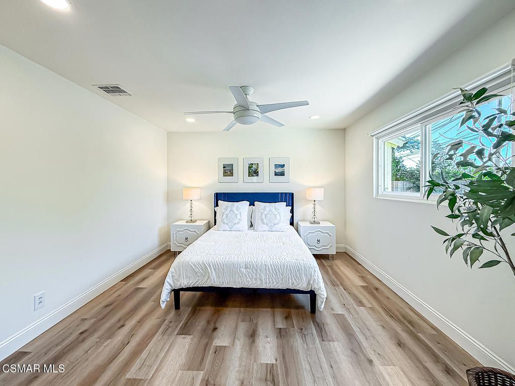 Image 25 of property listing at 211 Sandberg Street, Thousand Oaks, CA 91360
