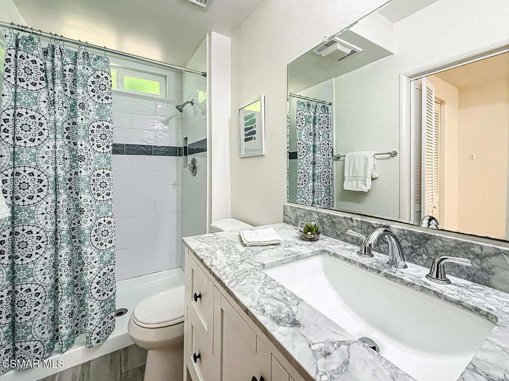 Image 30 of property listing at 211 Sandberg Street, Thousand Oaks, CA 91360