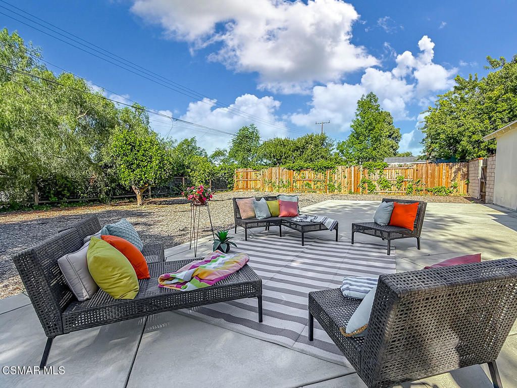 Image 31 of property listing at 211 Sandberg Street, Thousand Oaks, CA 91360