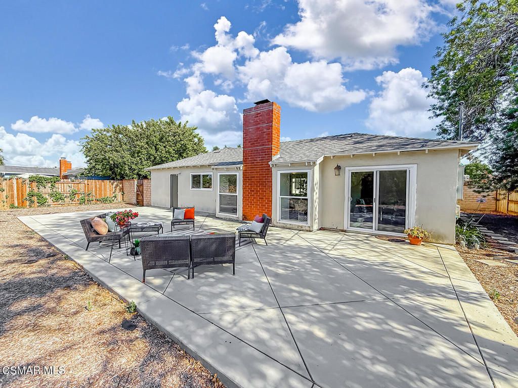 Image 32 of property listing at 211 Sandberg Street, Thousand Oaks, CA 91360