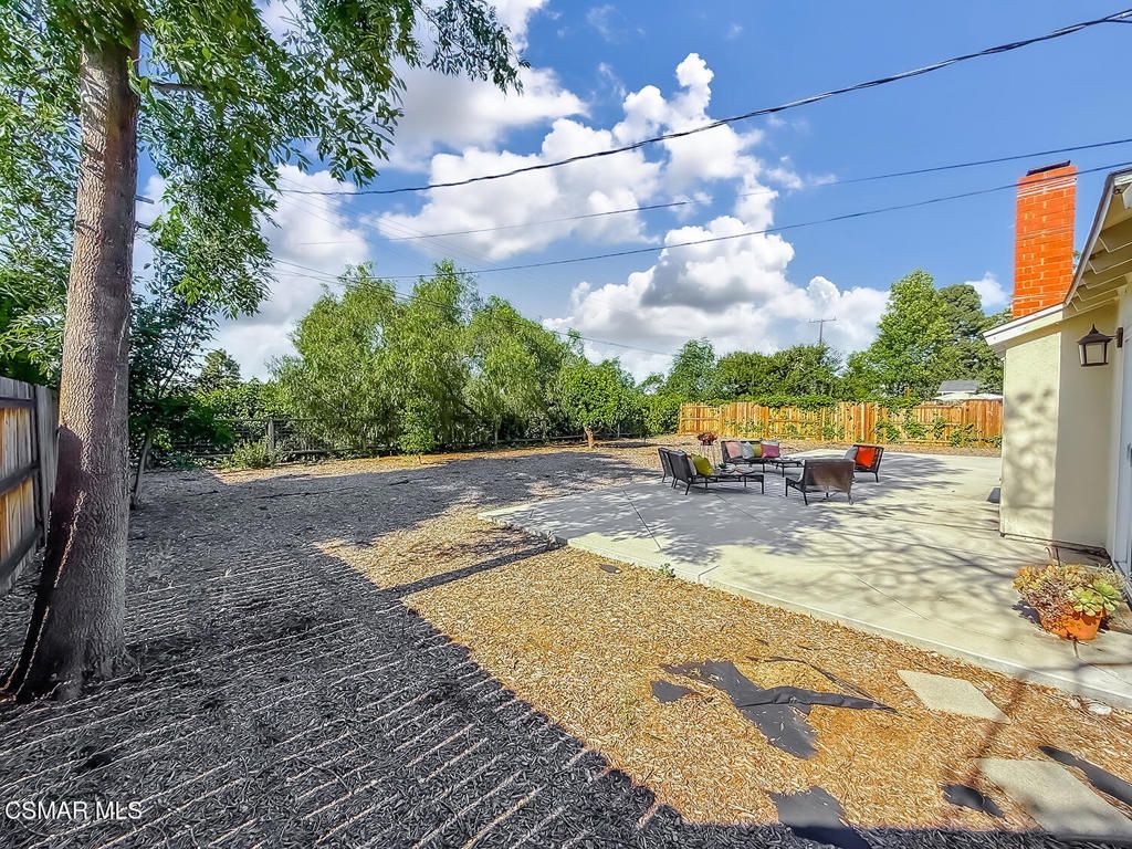 Image 33 of property listing at 211 Sandberg Street, Thousand Oaks, CA 91360