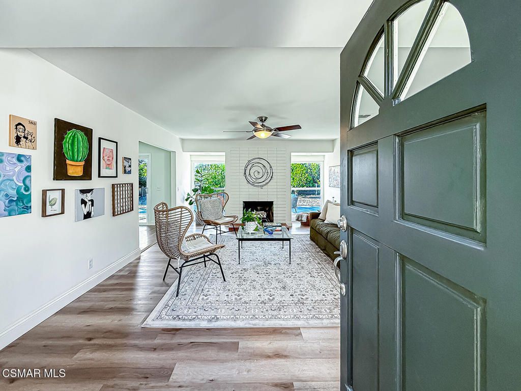 Image 4 of property listing at 211 Sandberg Street, Thousand Oaks, CA 91360