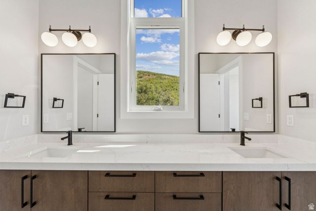 889 E GRIZZLY DRAW CT, Hideout, UT 84036