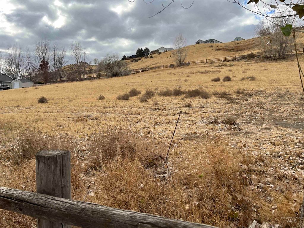 4521 Mesa View Rd, Buhl, ID 83316 photo 2