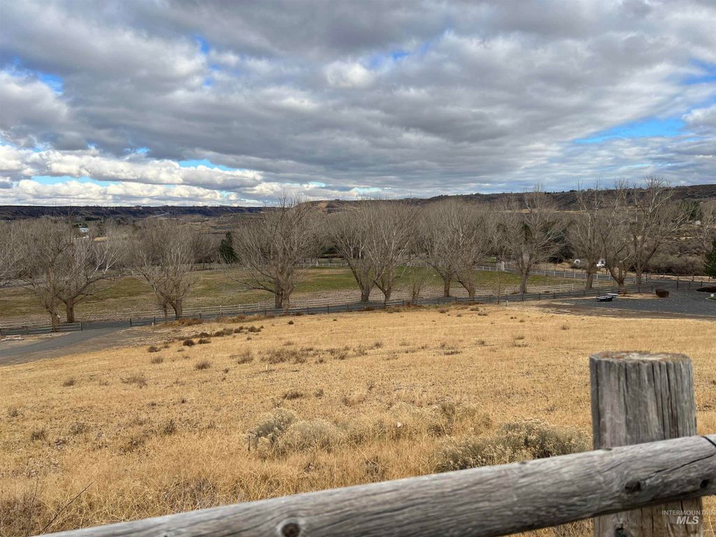 4521 Mesa View Rd, Buhl, ID 83316 photo 5