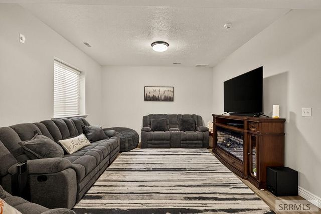 6805 S Marble Circle, Idaho Falls, ID 83406