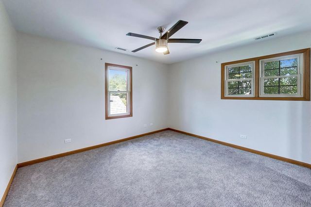 6725 W Albion Avenue, Chicago, IL 60631