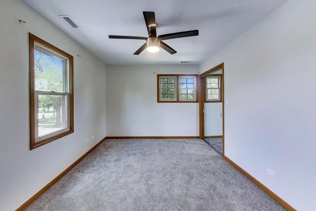 6725 W Albion Avenue, Chicago, IL 60631