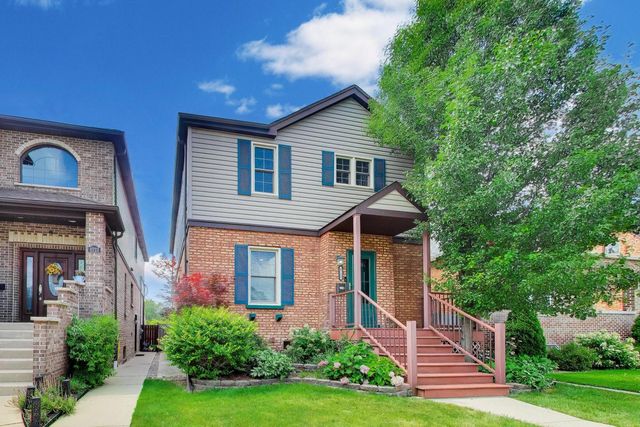 6725 W Albion Avenue, Chicago, IL 60631