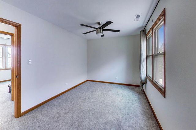 6725 W Albion Avenue, Chicago, IL 60631