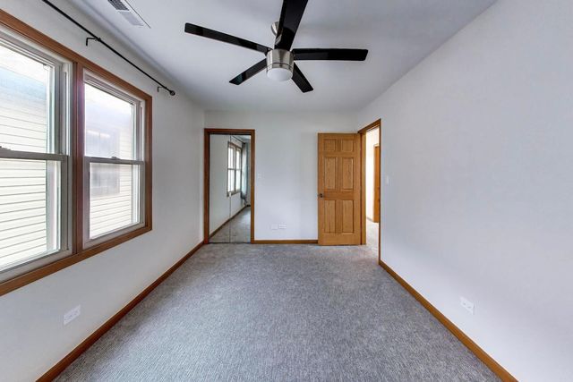 6725 W Albion Avenue, Chicago, IL 60631