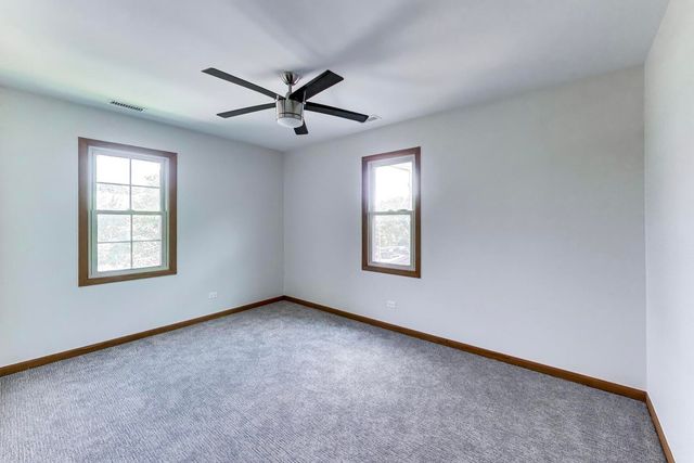 6725 W Albion Avenue, Chicago, IL 60631