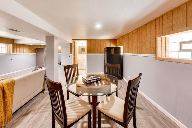 6725 W Albion Avenue, Chicago, IL 60631