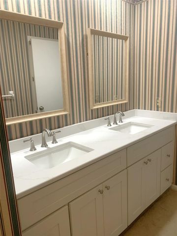 1104 N KNIGHT STREET, Plant City, FL 33563