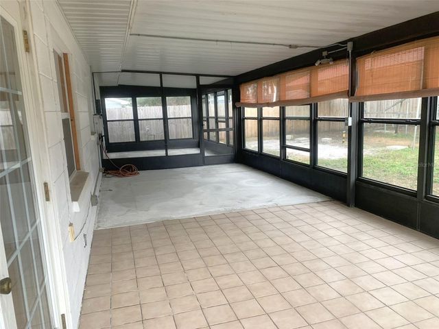 1104 N KNIGHT STREET, Plant City, FL 33563