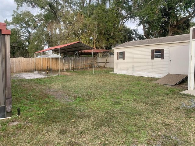 1104 N KNIGHT STREET, Plant City, FL 33563