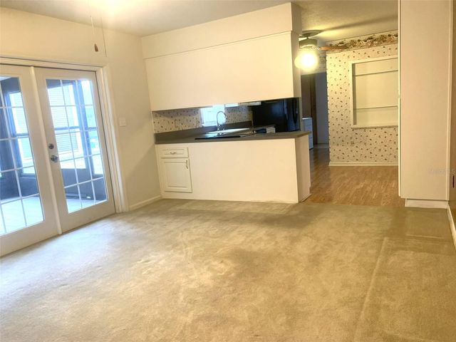 1104 N KNIGHT STREET, Plant City, FL 33563