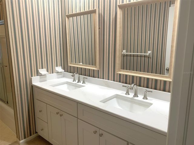 1104 N KNIGHT STREET, Plant City, FL 33563