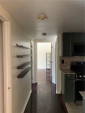 1139 Hartford Avenue 5A, Johnston, RI 02919