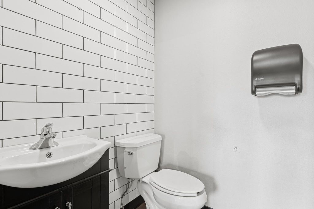 6470 Us Highway 93 S, Whitefish, MT 59937 photo 11