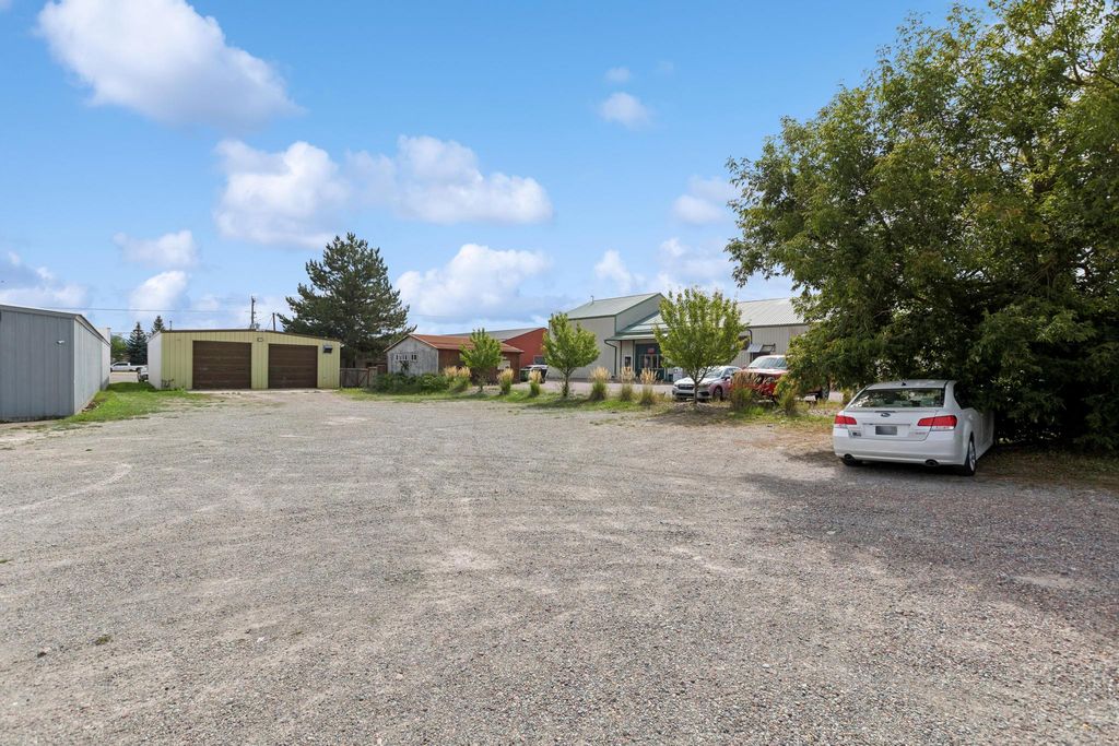 6470 Us Highway 93 S, Whitefish, MT 59937 photo 23